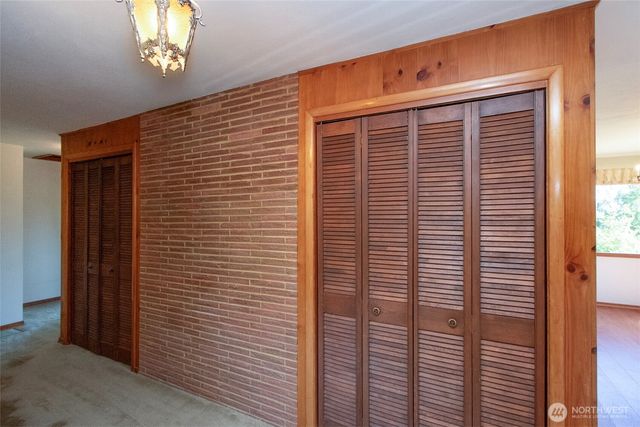 136 Oakcrest Avenue, Port Angeles, WA 98362