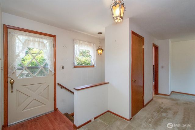 136 Oakcrest Avenue, Port Angeles, WA 98362