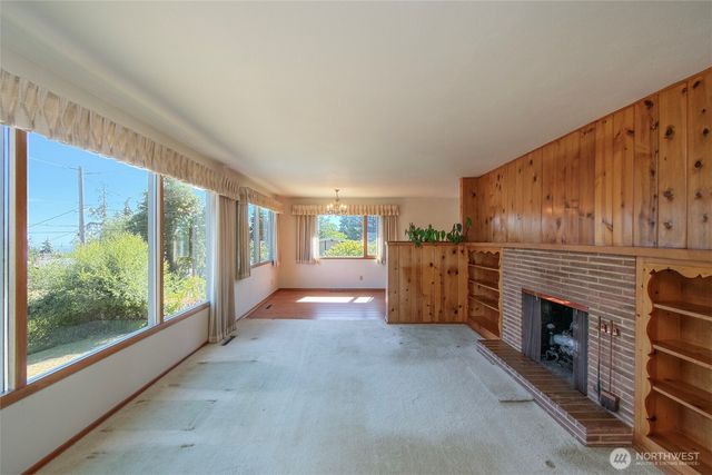 136 Oakcrest Avenue, Port Angeles, WA 98362