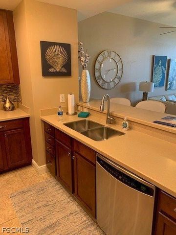 5793 Cape Harbour DR 713, Cape Coral, FL 33914