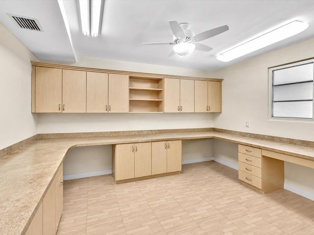 19321 NE 18th Place, Miami, FL 33179