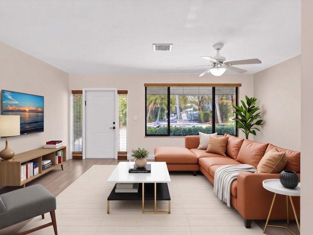 19321 NE 18th Place, Miami, FL 33179