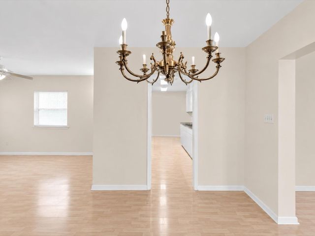 19321 NE 18th Place, Miami, FL 33179