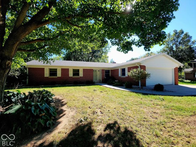 1345 Crest Court, Plainfield, IN 46168