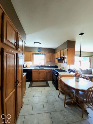 1345 Crest Court, Plainfield, IN 46168