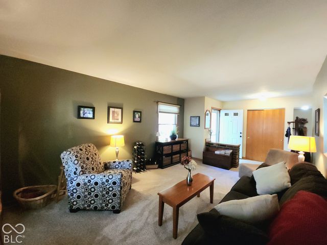 1345 Crest Court, Plainfield, IN 46168