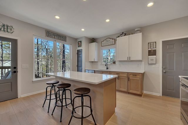 105 Pinebrook Drive, Waleska, GA 30183