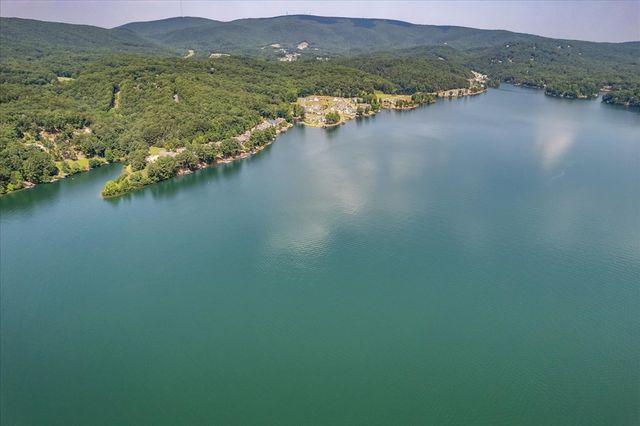 105 Pinebrook Drive, Waleska, GA 30183