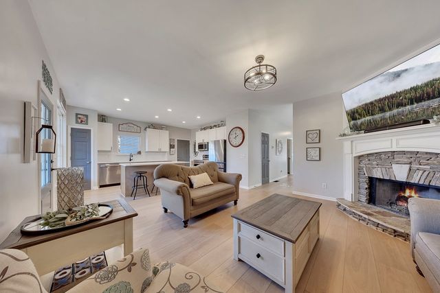 105 Pinebrook Drive, Waleska, GA 30183