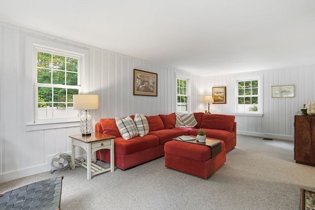 24 Prospect Rd, Andover, MA 01810