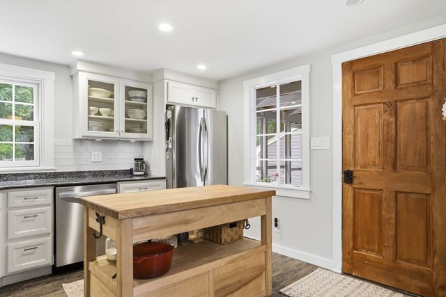 24 Prospect Rd, Andover, MA 01810