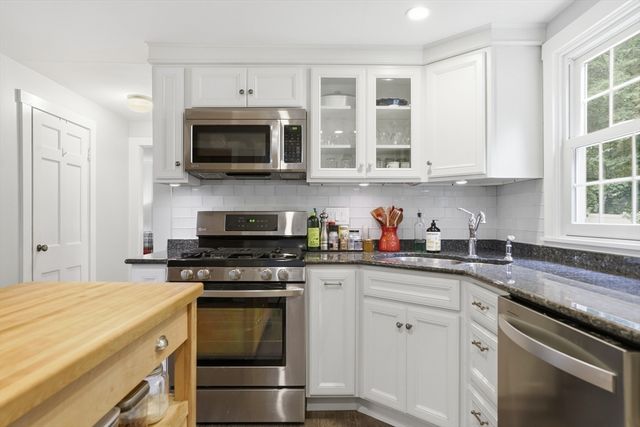 24 Prospect Rd, Andover, MA 01810