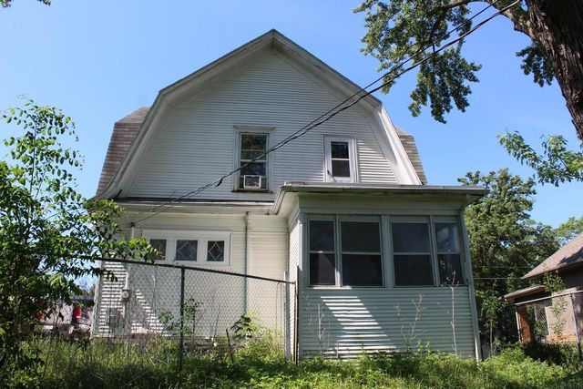 1105 Gilbert Street, Charles City, IA 50616