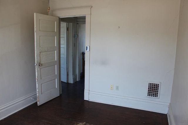 1105 Gilbert Street, Charles City, IA 50616