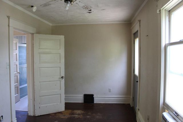 1105 Gilbert Street, Charles City, IA 50616