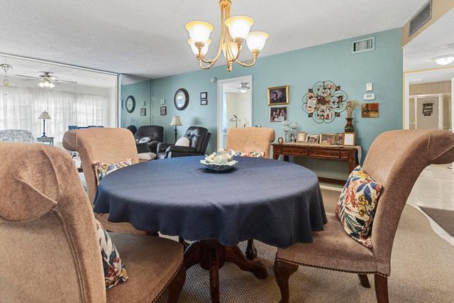 1470 NW 80th Avenue 204, Margate, FL 33063