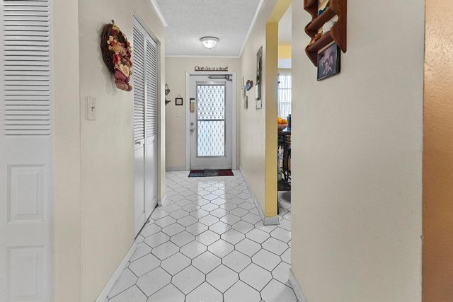 1470 NW 80th Avenue 204, Margate, FL 33063