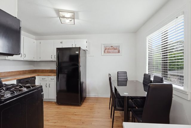 124 Fairlane Court D, Bloomingdale, IL 60108