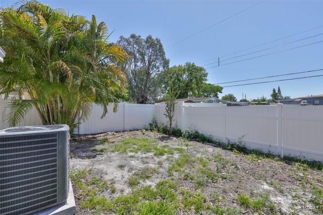 6412 ROCKPOINTE DRIVE, Tampa, FL 33634