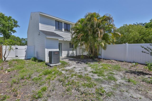 6412 ROCKPOINTE DRIVE, Tampa, FL 33634