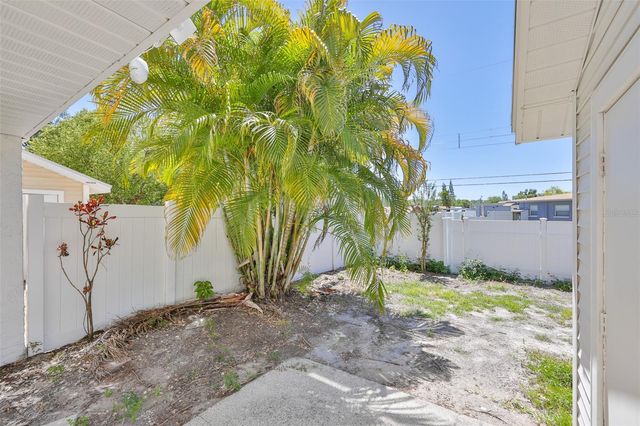 6412 ROCKPOINTE DRIVE, Tampa, FL 33634