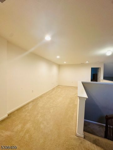 1 Silcox Pl, Franklin Twp., NJ 08873