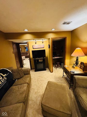1267 Mount Brook Court, Greenwood, IN 46143