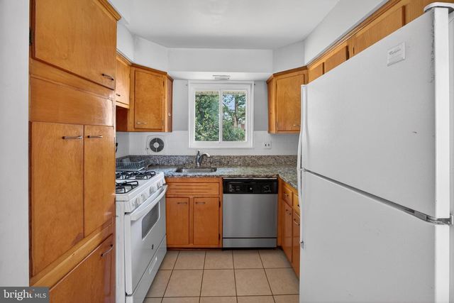 3303 17TH ST N, Arlington, VA 22201