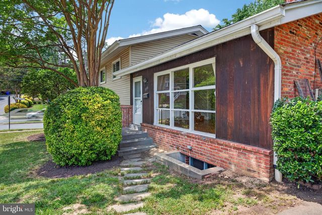 3303 17TH ST N, Arlington, VA 22201