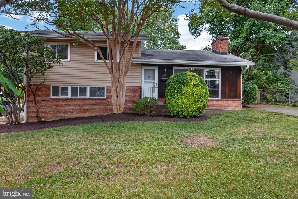 3303 17TH ST N, Arlington, VA 22201