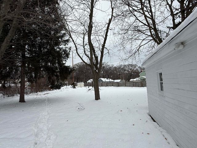 2631 Liberty Road, Norton Shores City, MI 49441