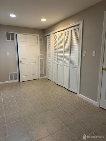 30 Amesbury Court, Robbinsville, NJ 08691