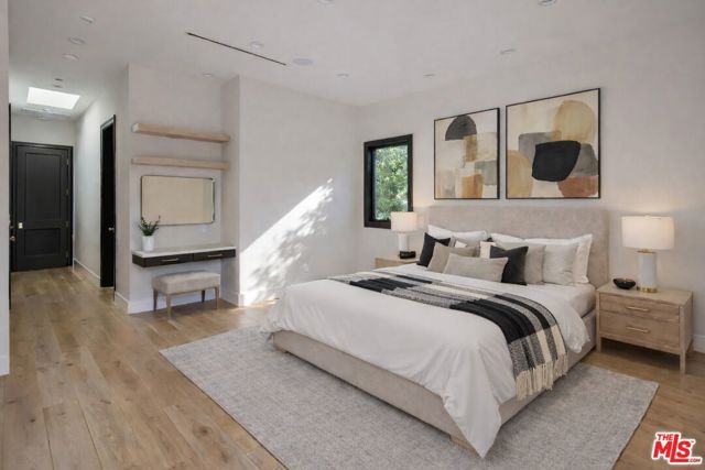 123 S Kilkea Drive, Los Angeles, CA 90048