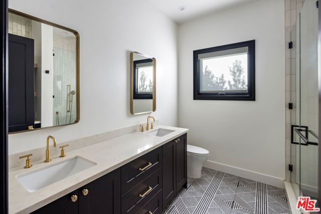 123 S Kilkea Drive, Los Angeles, CA 90048