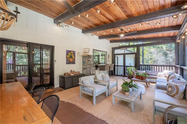 8180 Innsbruck Drive, Sandy Springs, GA 30350