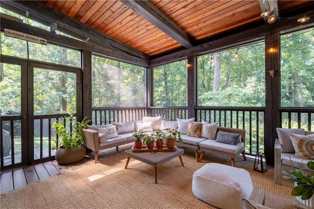 8180 Innsbruck Drive, Sandy Springs, GA 30350