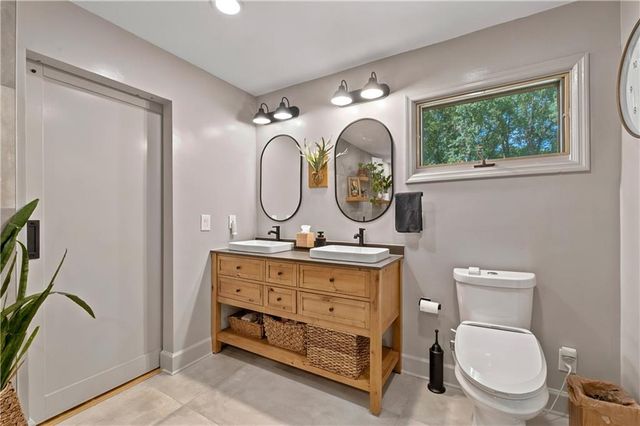 8180 Innsbruck Drive, Sandy Springs, GA 30350