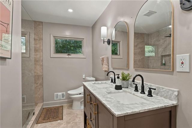 8180 Innsbruck Drive, Sandy Springs, GA 30350