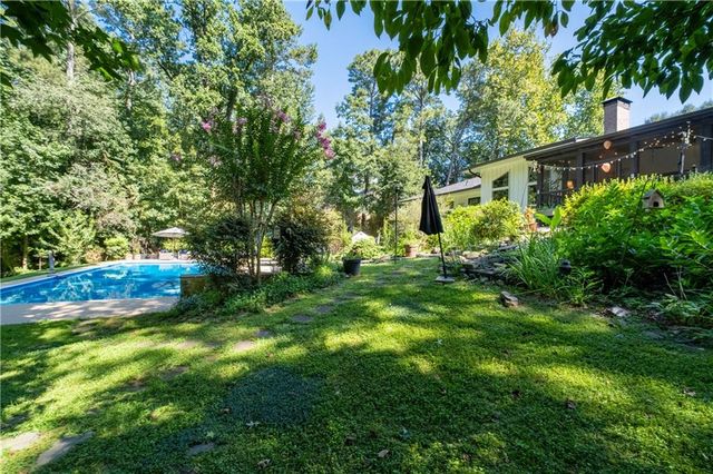 8180 Innsbruck Drive, Sandy Springs, GA 30350