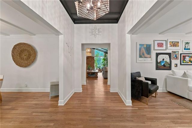 8180 Innsbruck Drive, Sandy Springs, GA 30350