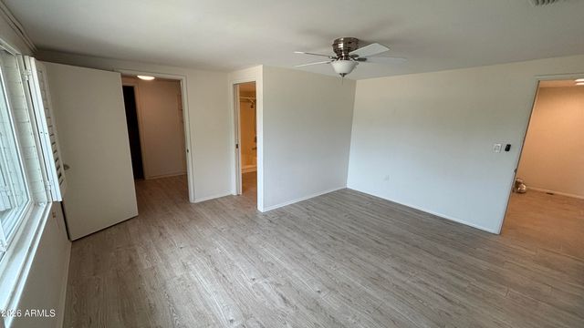 10606 W OAKMONT Drive, Sun City, AZ 85351