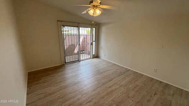 10606 W OAKMONT Drive, Sun City, AZ 85351