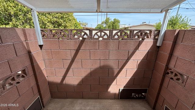 10606 W OAKMONT Drive, Sun City, AZ 85351