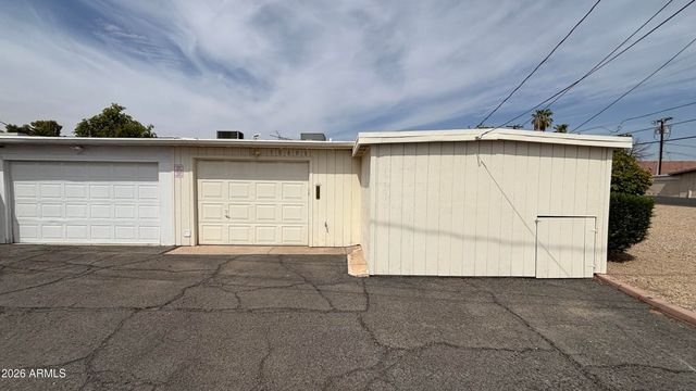 10606 W OAKMONT Drive, Sun City, AZ 85351