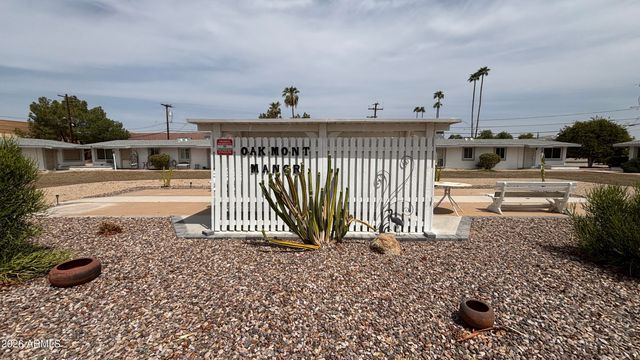 10606 W OAKMONT Drive, Sun City, AZ 85351