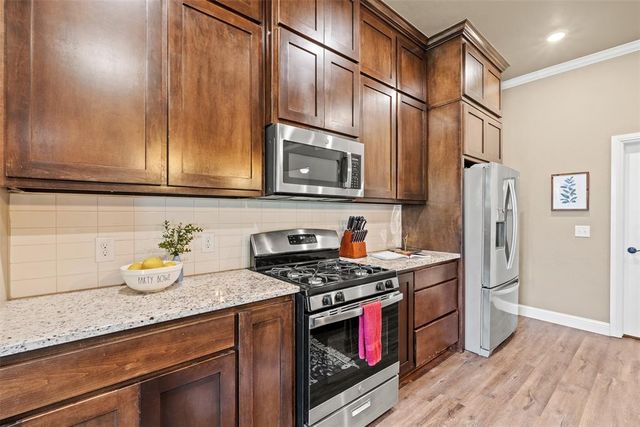 9015 Tall Oaks Drive, Guthrie, OK 73044