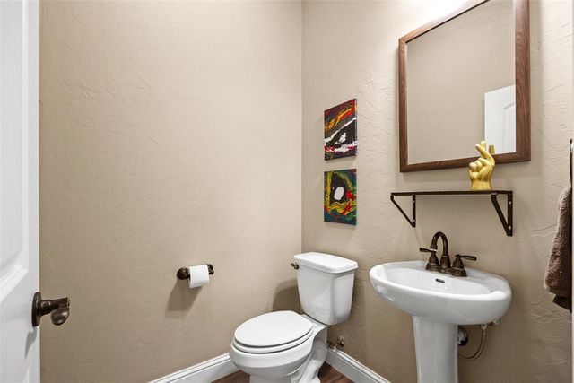 9015 Tall Oaks Drive, Guthrie, OK 73044