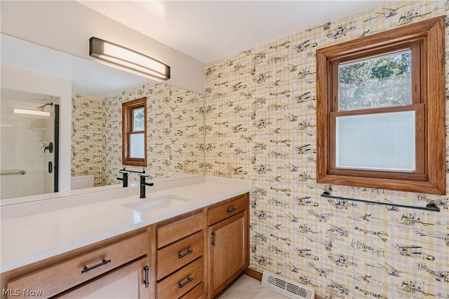 15133 Dogwood Circle, Middleburg Heights, OH 44130