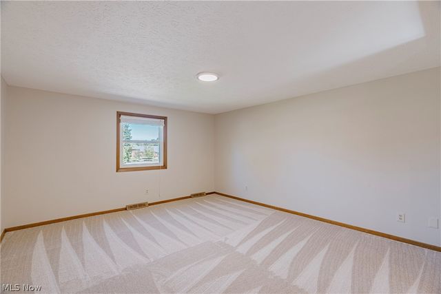 15133 Dogwood Circle, Middleburg Heights, OH 44130