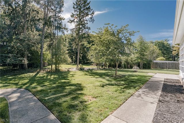 15133 Dogwood Circle, Middleburg Heights, OH 44130